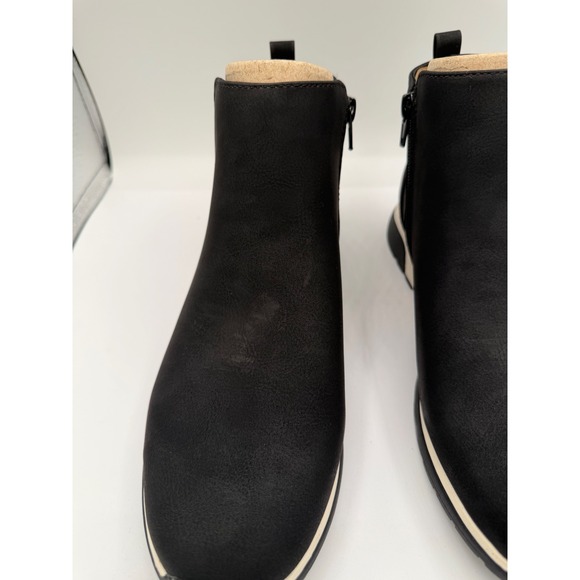 Aerosoles Black Ankle Chelsea Sneaker Boots Side Zip Women's - Picture 3 of 11